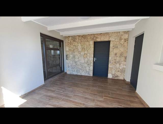 4 BEDROOM HOUSE FOR SALE IN STILBAAI-WES
